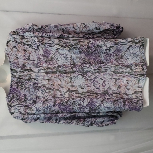 Democracy 3/4 Sleeve Ruffle Front Snake Print Blouse - Picture 5 of 9